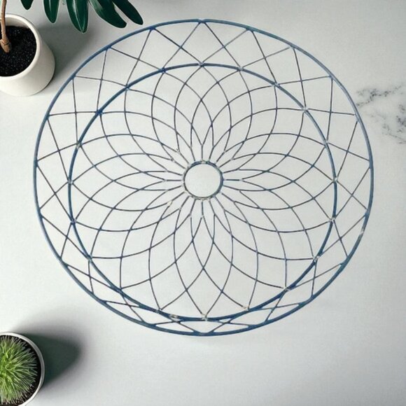 Vintage Large Round Wire Tray 15” - Picture 2 of 4